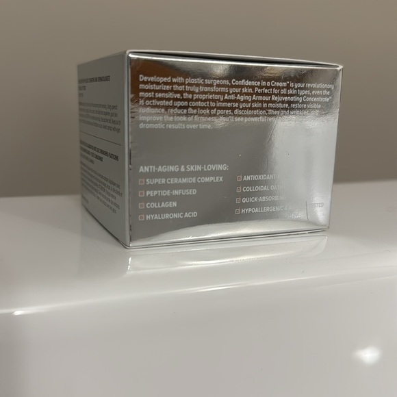 confidence in a cream - Picture 10 of 10